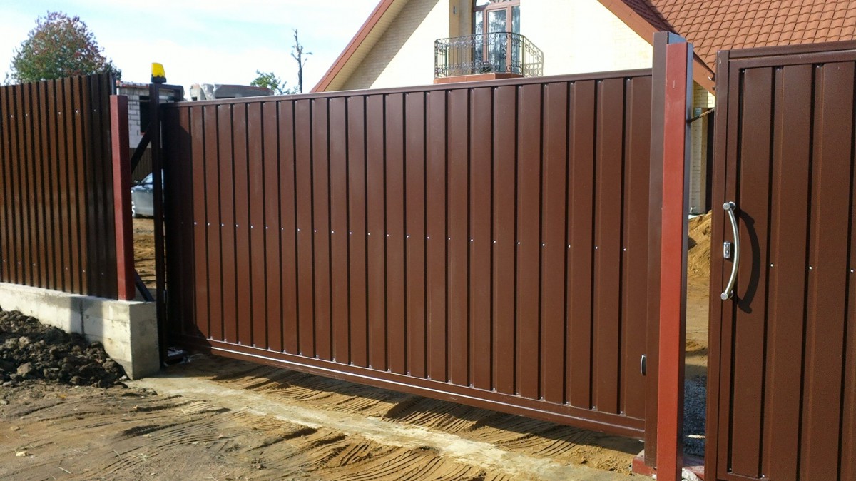 Ворота откатные из профлиста